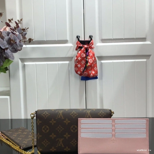 WIS VUITTON FÉLICIE LOUIS POCHETTE 1117